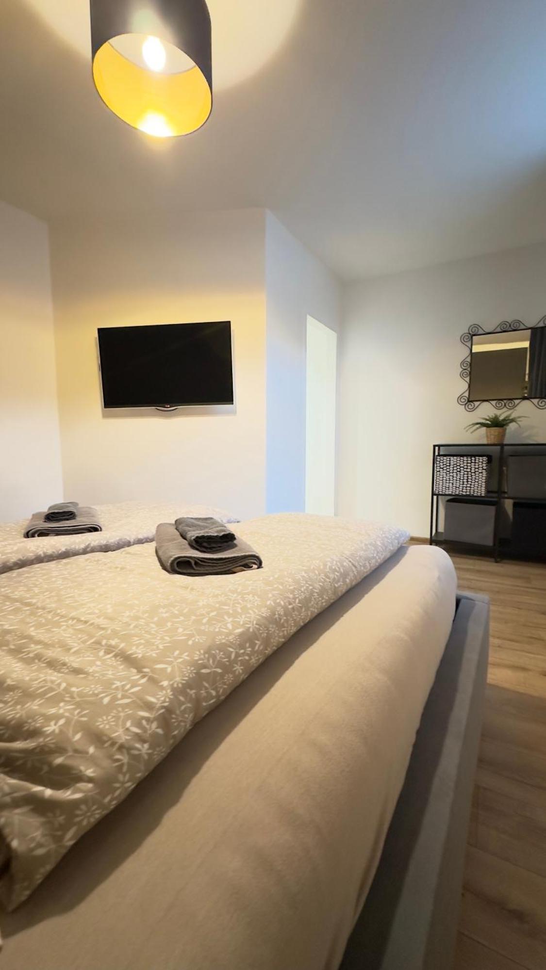Apartman Vita Deluxe Trenčín Buitenkant foto